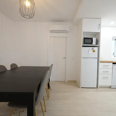 Appartamento La Casita - Charming 3 Bed Ground Floor *